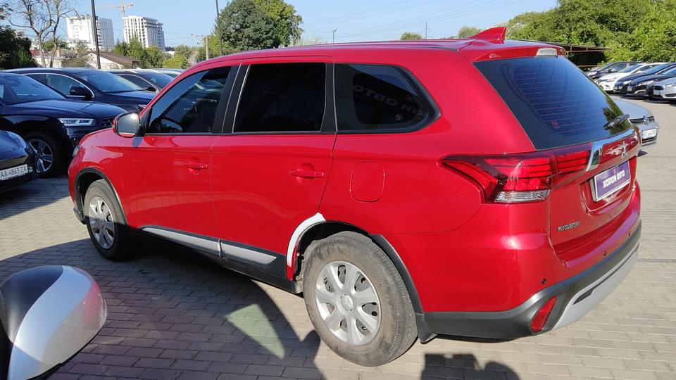 Mitsubishi-9