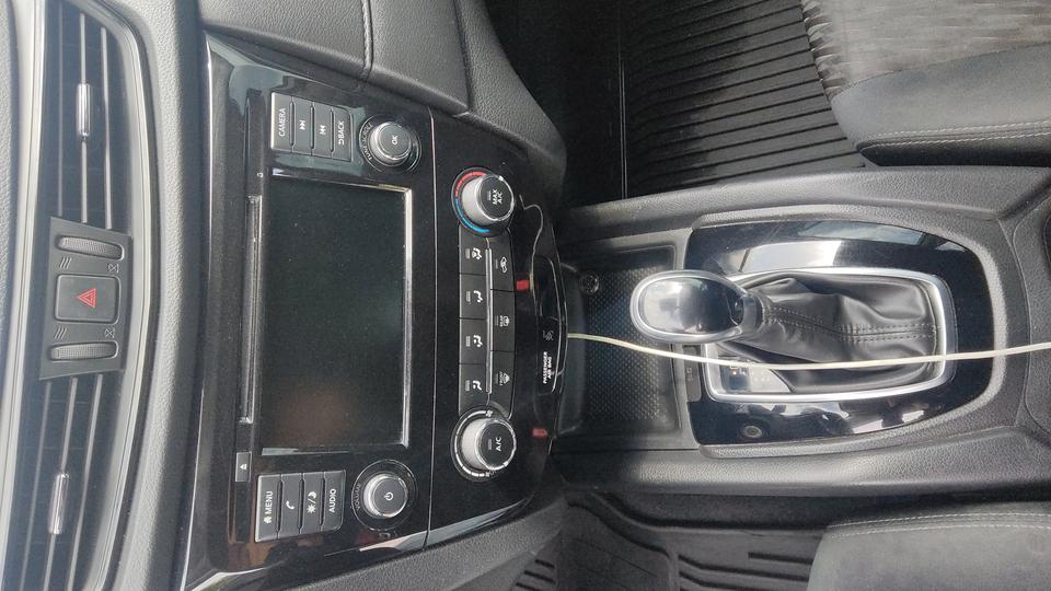 Nissan-25