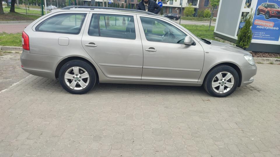 Skoda-25