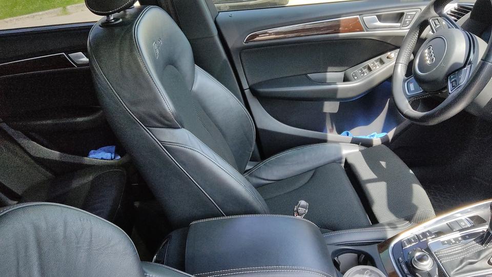 Audi-25
