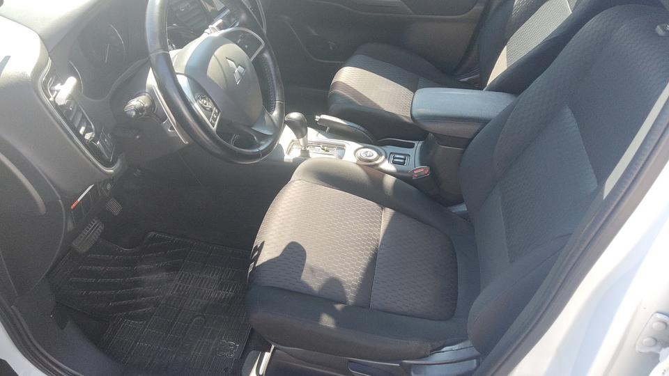 Mitsubishi Outlander 2013