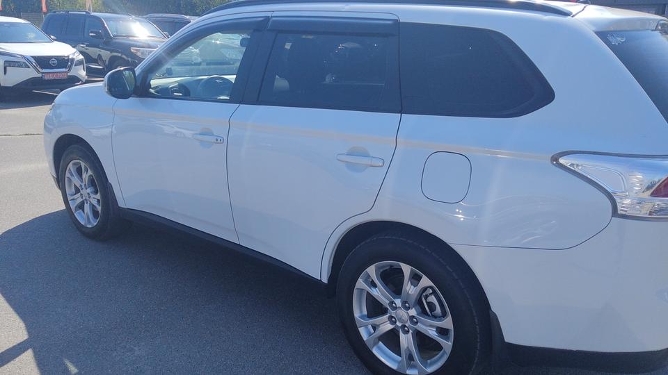 Mitsubishi Outlander 2013