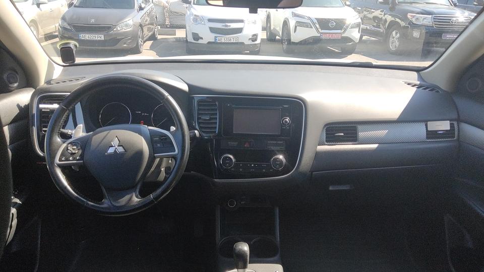 Mitsubishi Outlander 2013