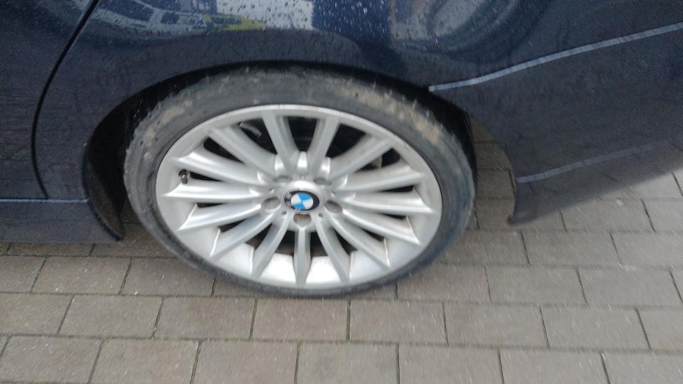 Автомобіль-16