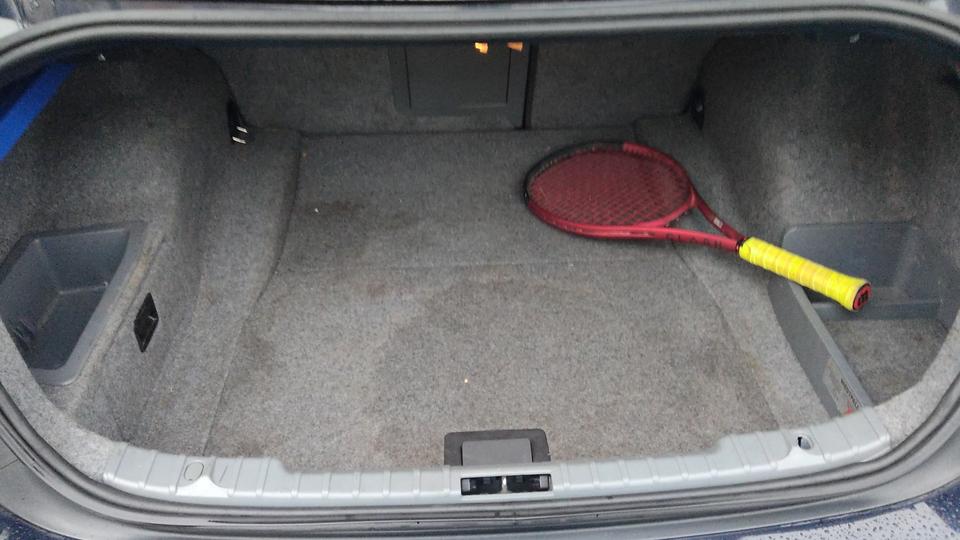 Автомобіль-8