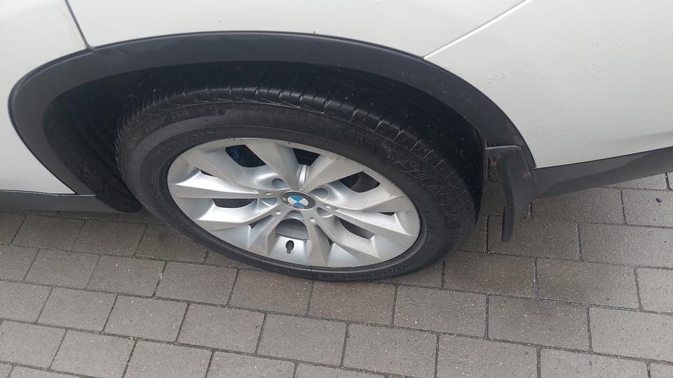 Автомобіль-16