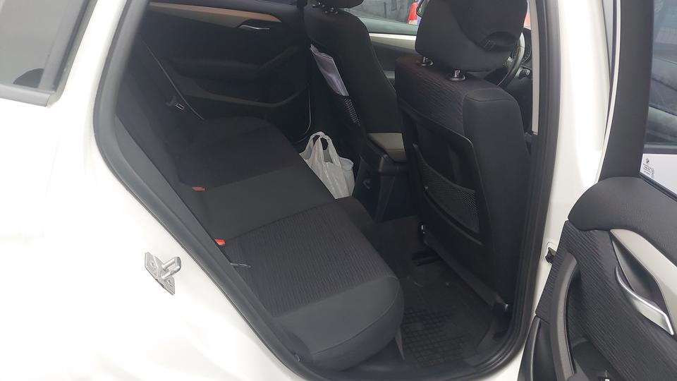 Автомобіль-12