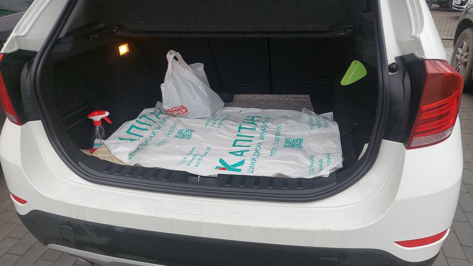 Автомобіль-8