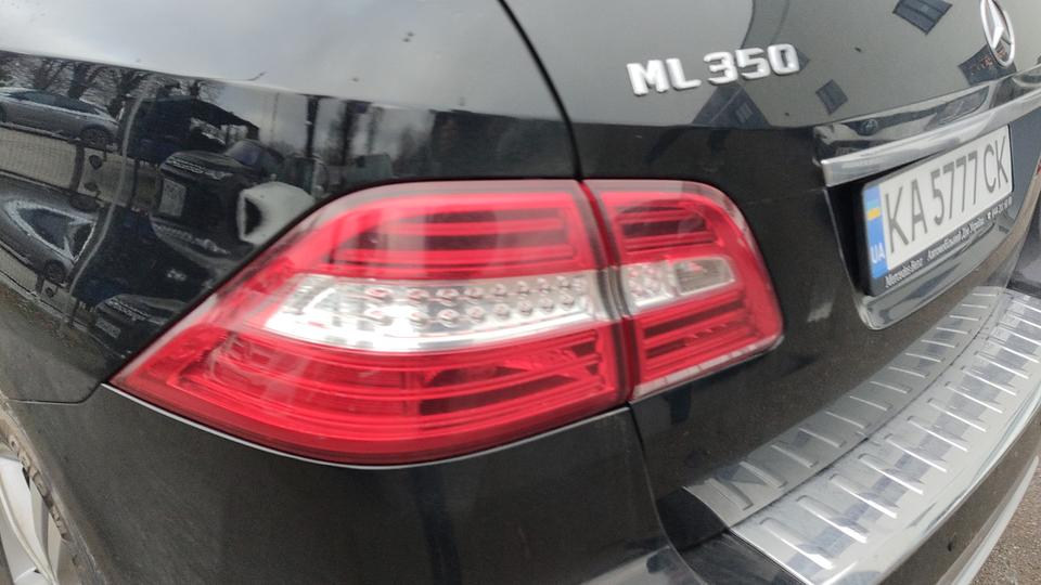 Автомобіль-19