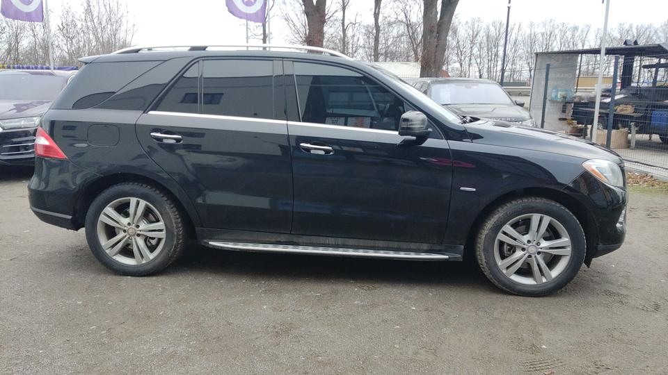 Автомобіль-25