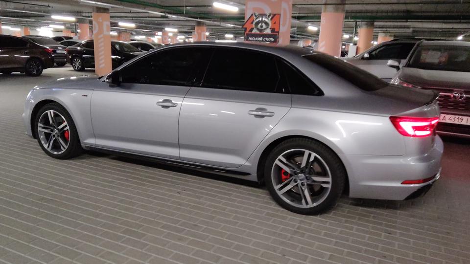 Audi-5
