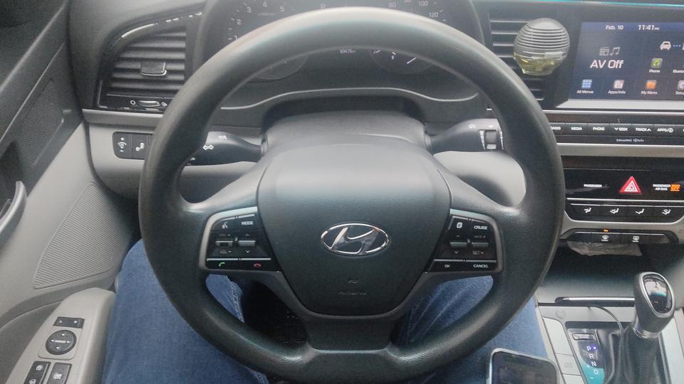 Hyundai Elantra 2018