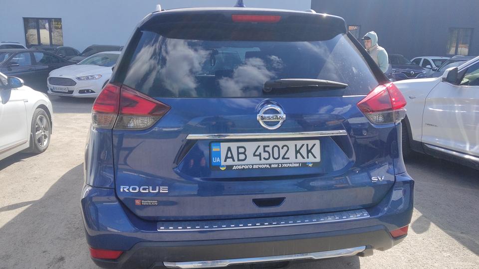 Nissan-4