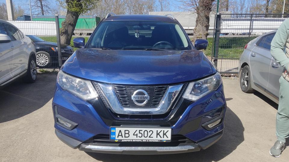 Nissan-3
