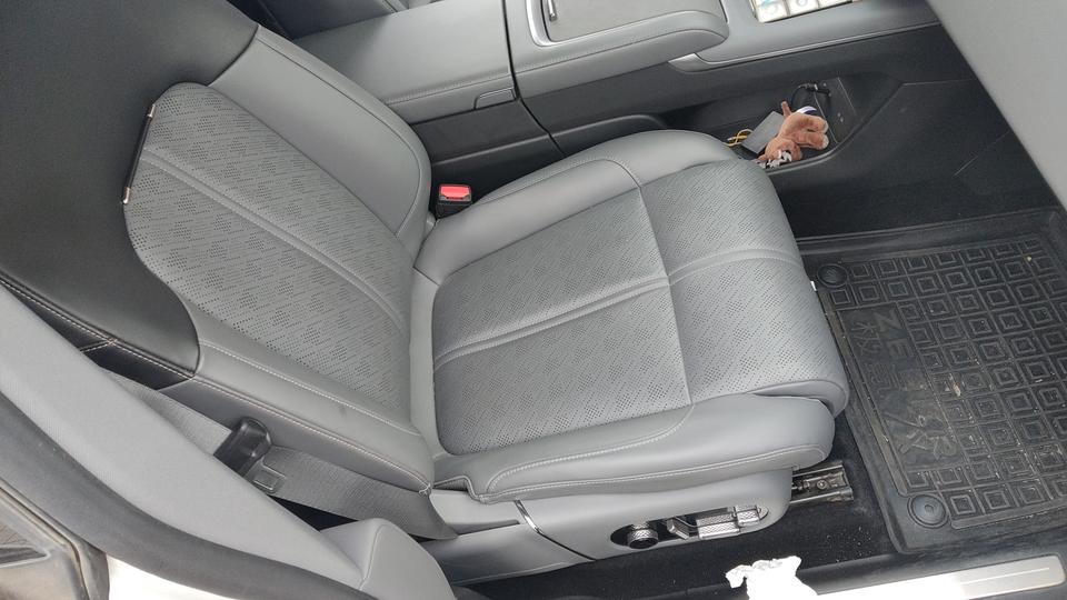 SEAT-0