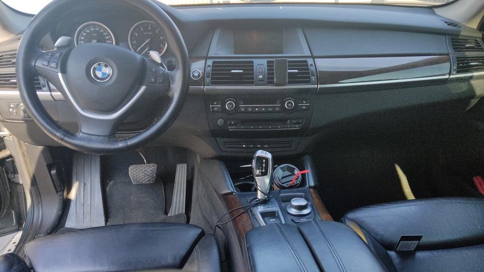 BMW-12