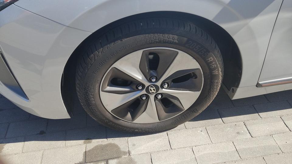 Hyundai-17