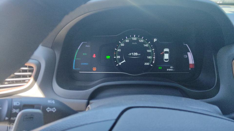 Hyundai-12